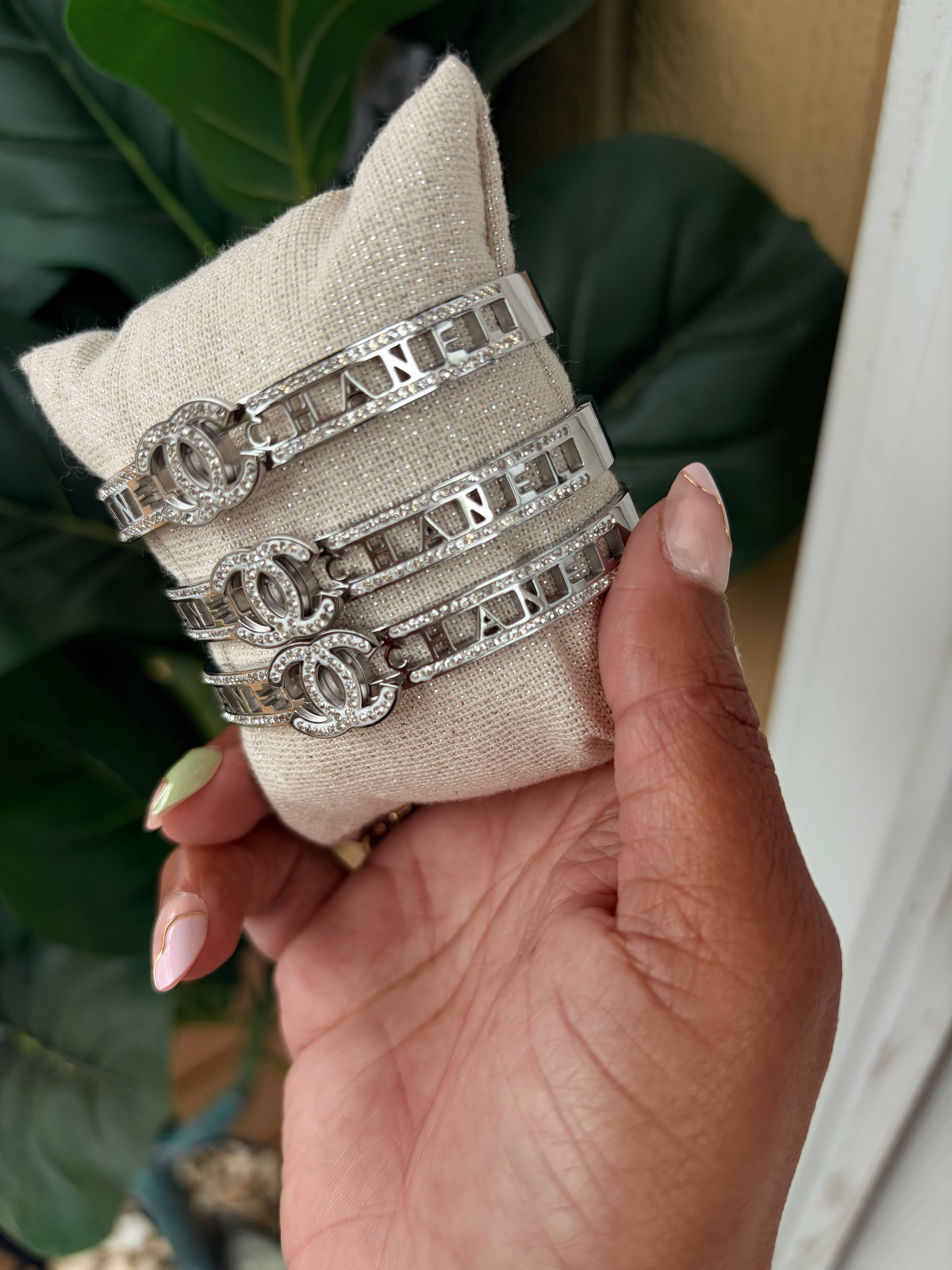 Glow Luxe Signature Bangle