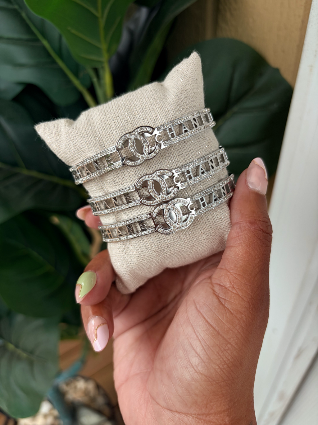 Glow Luxe Signature Bangle